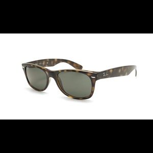 Ray-Ban New Wayfarer Sunglasses